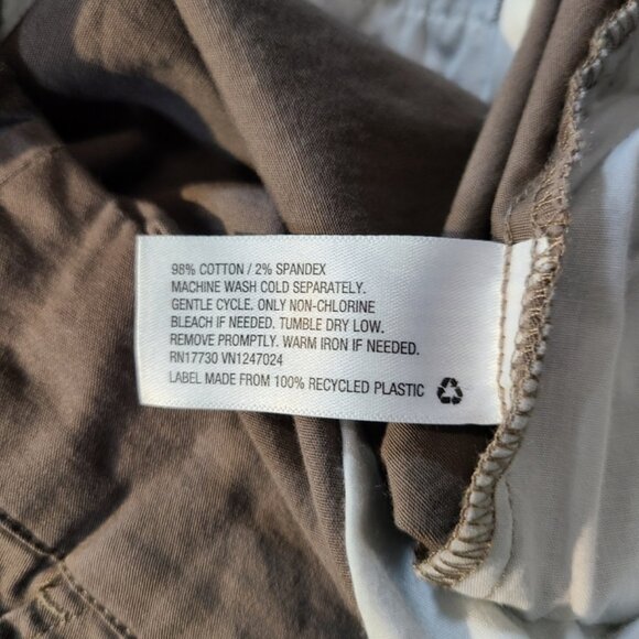 A New Day Taupe Chino Pants Size 8 High-Rise Pleated Front Tapered Leg - Picture 4 of 8